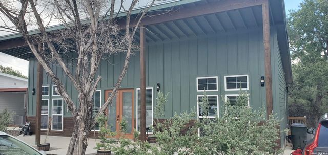 407 Lamplight — Cypress cove