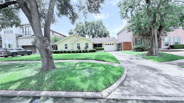 5235 Mimosa Dr — Braeburn Gardens Sec 01