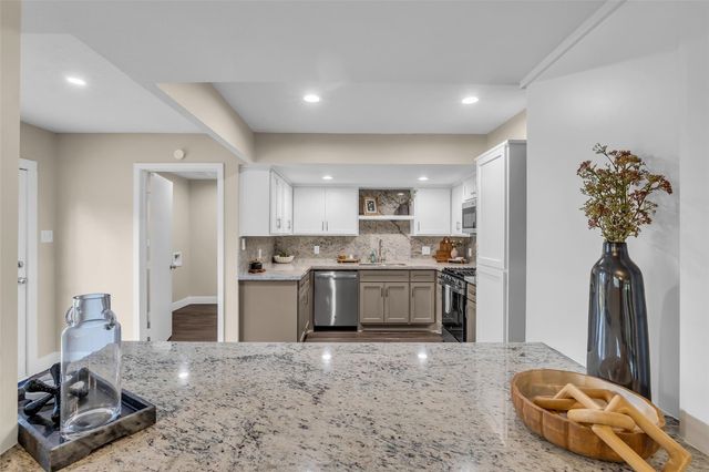 1810 N Red Cedar Cir — Wdlnds Village Grogans Ml 10