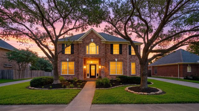 4115 Cedar Bend Dr — Lakeshore Forest Estates