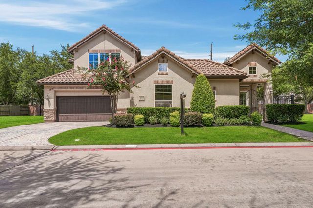 4318 Stonebrook Ln — Manors At Riverstone