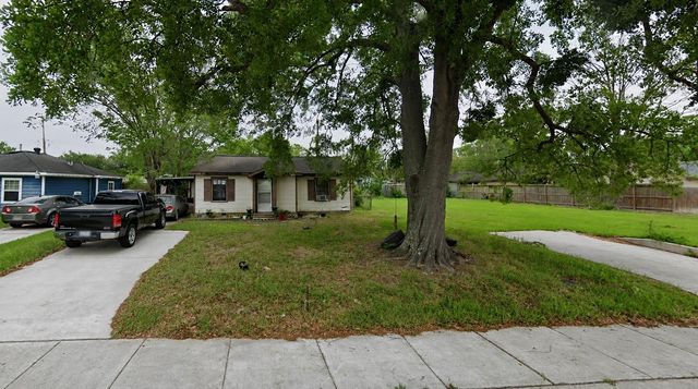 621 Kansas St — Pasadena Gardens