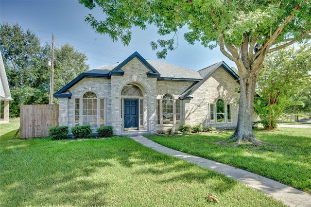 18902 Tranquility Dr — Walden On Lake Houston Ph 02