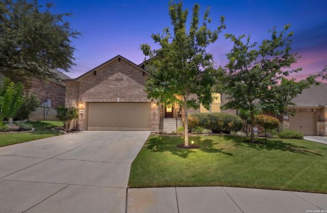 444 Whistlers Way — SINGING HILLS