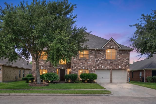 2322 Pine Brook Dr — Piney Point Sec 1