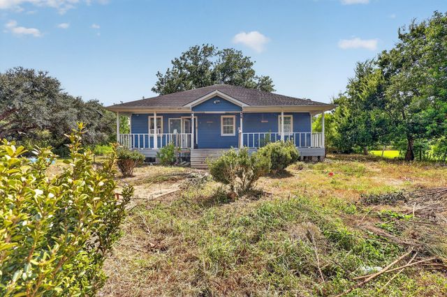 118 County Road 932A/Elm — Green Acres