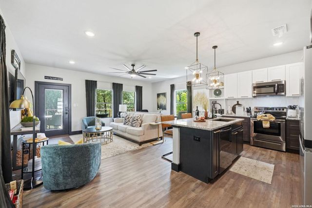 713 Firefly Dr — CANYON LAKE FOREST
