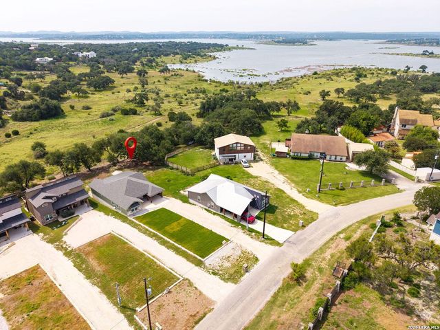 1188 LAKESHORE DR — Canyon Lake Shores