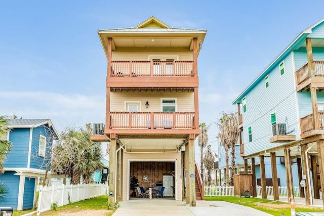 11221 Schwartz Dr — Sunny Beach