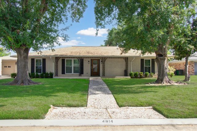 4814 Burning Tree Dr — Country Club Oaks Sec 03