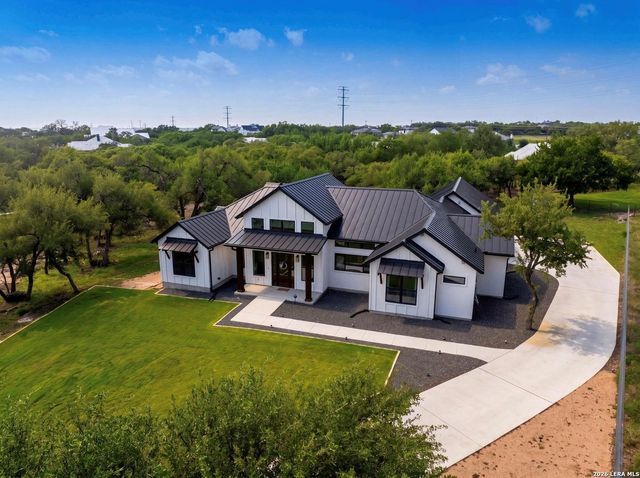 722 POST OAK RIDGE WAY — BELLE OAKS RANCH