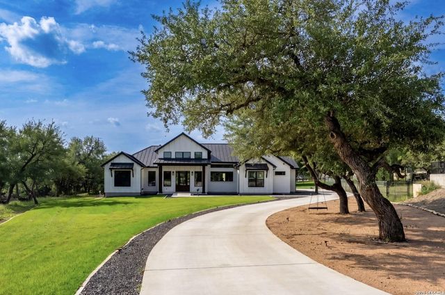 722 POST OAK RIDGE WAY — BELLE OAKS RANCH