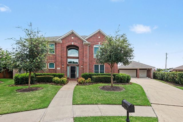 4003 Waterwood Dr — Country Club Estates Sec 01