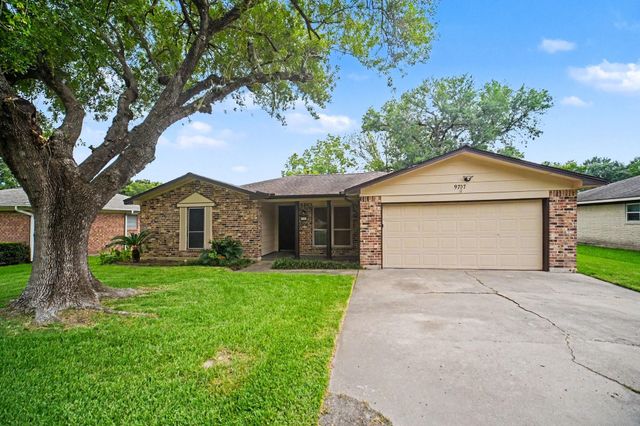 9707 Mackworth Dr — Missouri City Estates