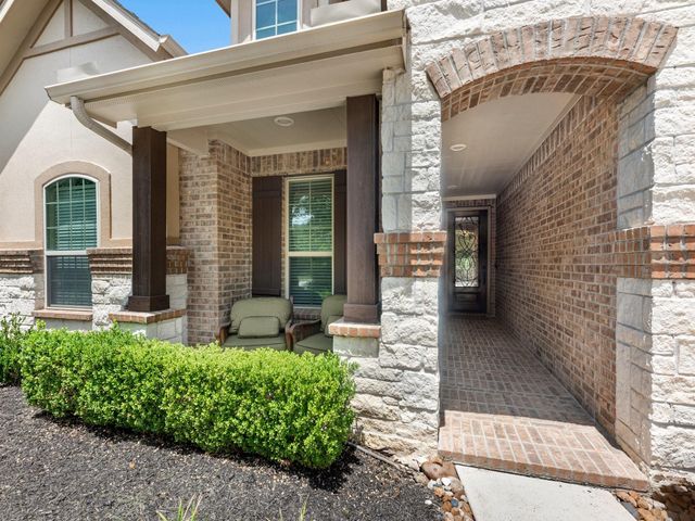 14 Larchfield Ct — The Woodlands Creekside Park West 03