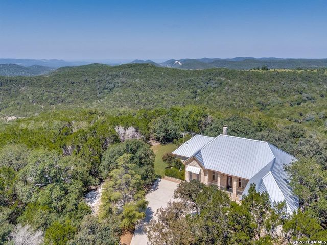 403 DEEP HOLLOW DR — DEEP HOLLOW