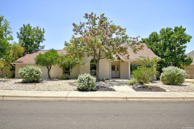 2140 Summit Crest Dr — THE SUMMIT