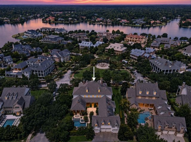 19 Cape Harbour Pl — Wdlnds Lake Woodlands East Shore