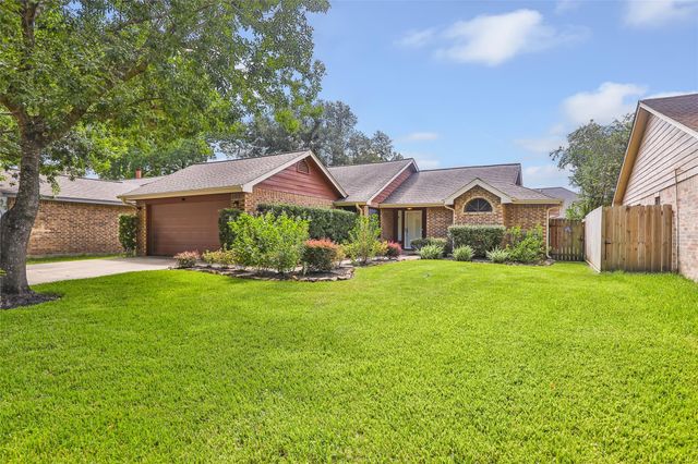 3734 Village Grove Dr — Atascocita Forest