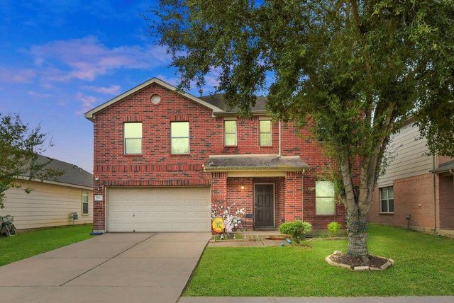1022 Americana Dr — Lexington Square Sec 3