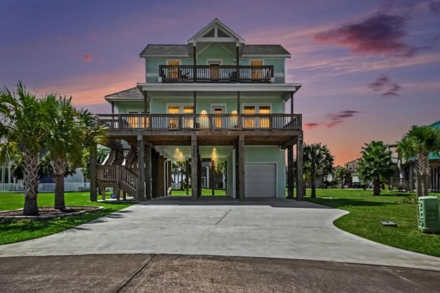 3918 Palmdale Ct — Laguna San Luis 88