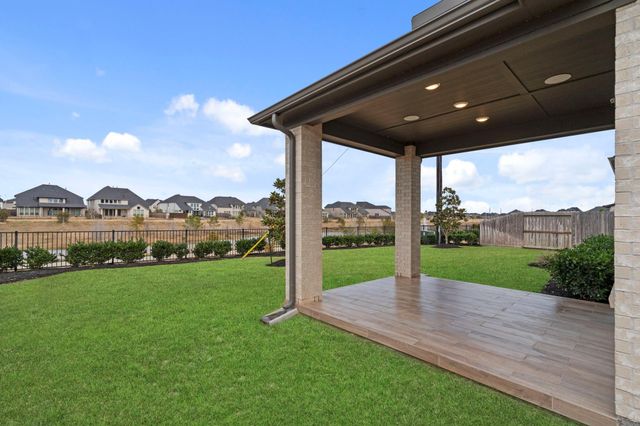 31518 Bramble Hollow Ct — Cross Creek West