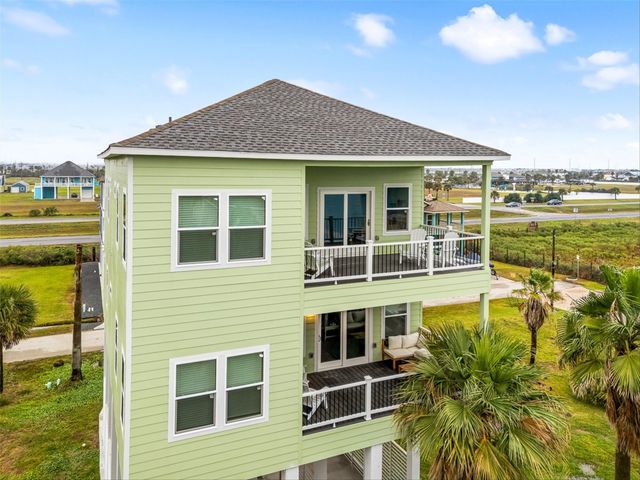 11207 Schwartz Dr — Sunny Beach