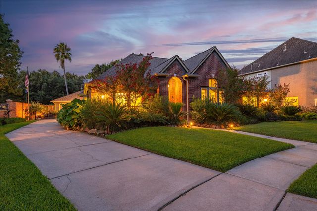 2025 Sandy Coast Cir — SOUTH SHORE PARK