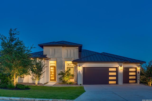 27 MARIPOSA PKWY E — Miralomas