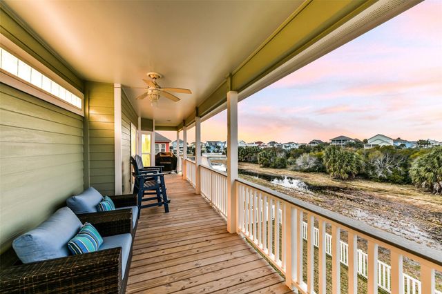 13602 Windlass Cir — Laffites Cove