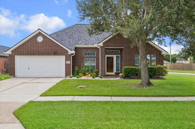 202 Meadowhill Ln — The Meadows In Bay Colony Sec