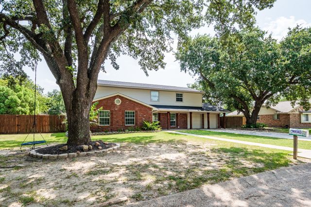 5007 Inverness Dr — Country Club Oaks Sec 02