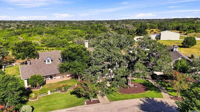 160 LIVE OAK LN — TIERRA LINDA
