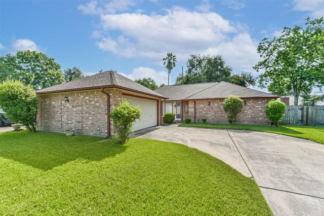 3218 Cherry Creek Dr — Quail Valley