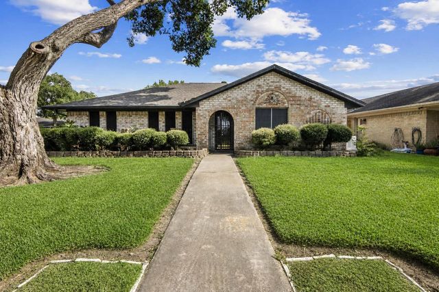 201 E Temperance Ln — Heritage Sec 01