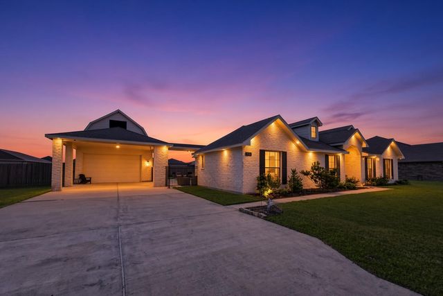 3310 Bastian Rd — Pedregal Sec 1