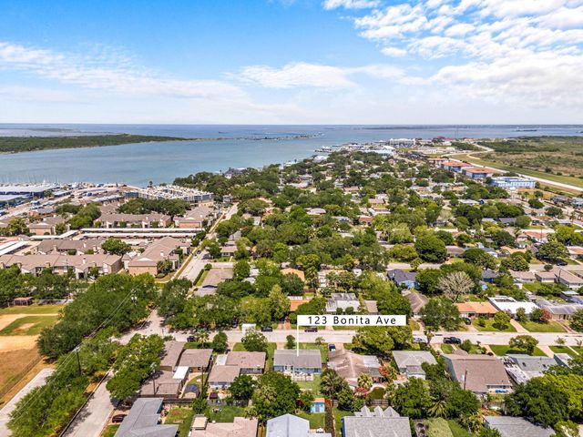 123 Bonita Ave — Lindale Park