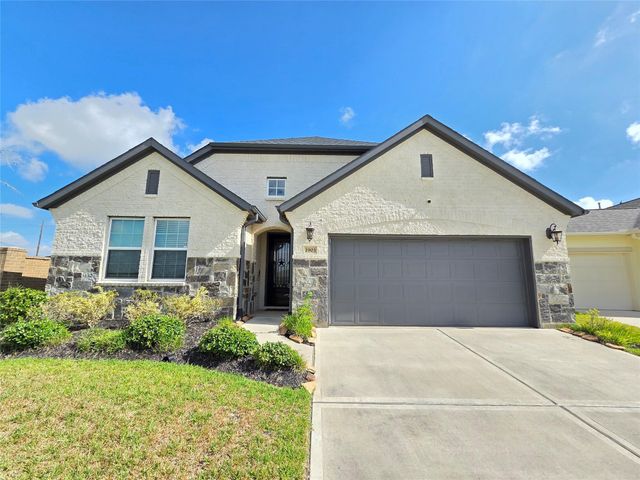 1903 Hickory Grove Ln — Wood Leaf Reserve