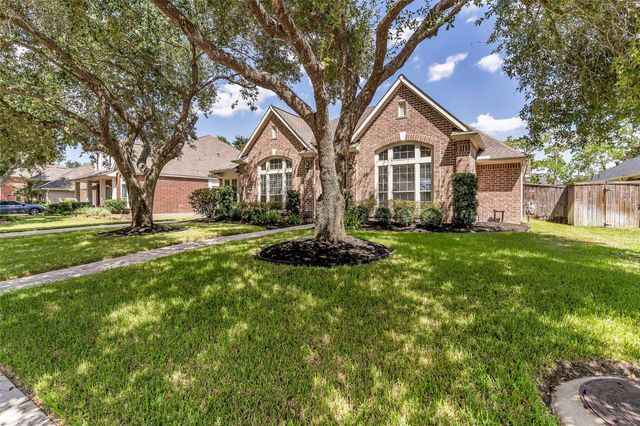 14734 Ramblebrook — Fall Creek
