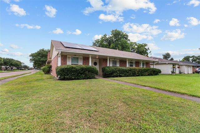 4322 Aztec St — Parkgate Sec 01