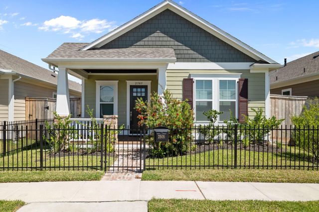 2505 S Houston Ave — Pearland Old Townsite
