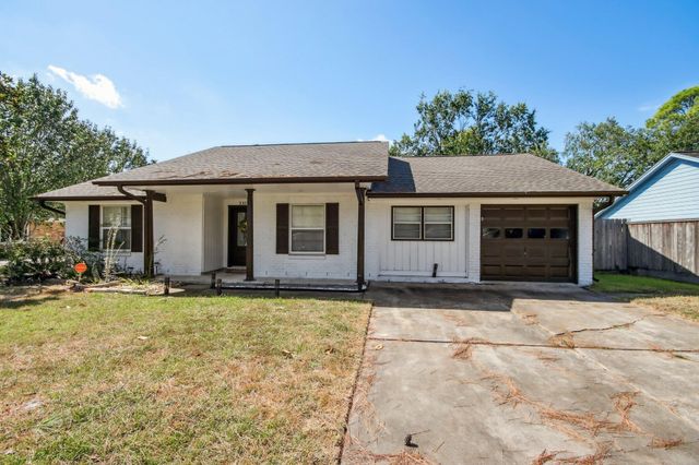 3320 Churchill St — Sherwood Pearland