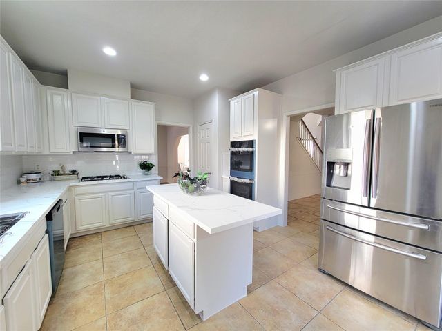 12014 Natural Bridges Ln — PARK POINTE