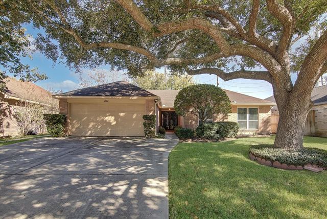 611 E Larkspur Cir — Countryplace Sec 2