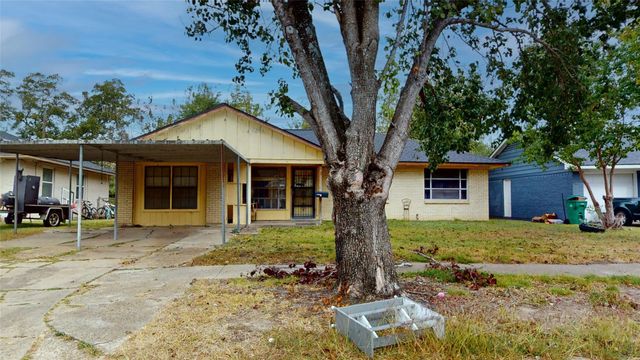 3017 Cedarcrest Dr — Tanglebriar Sec 01
