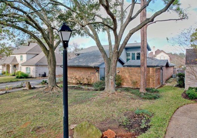 1234 Sugar Creek Blvd — Sugar Creek Sec 21