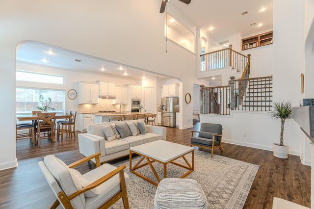 30 Fury Ranch Pl — The Woodlands Creekside Park 24