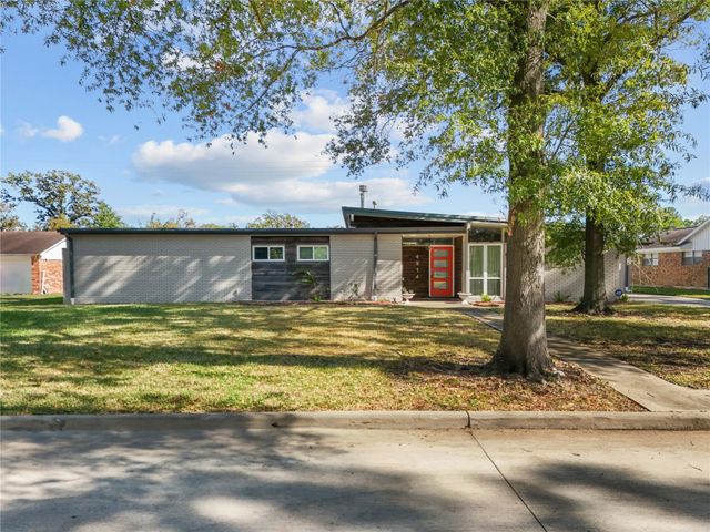 4914 Goose Creek Dr — Country Club Oaks Sec 01