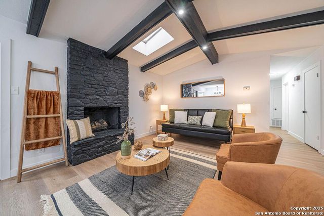 7817 Hollow Oak — LIVE OAK VILLAGE