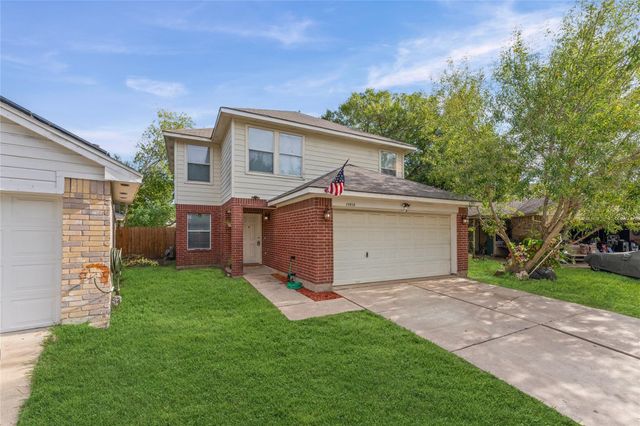 19838 Laurel Trail Dr — Lancaster Sec 02